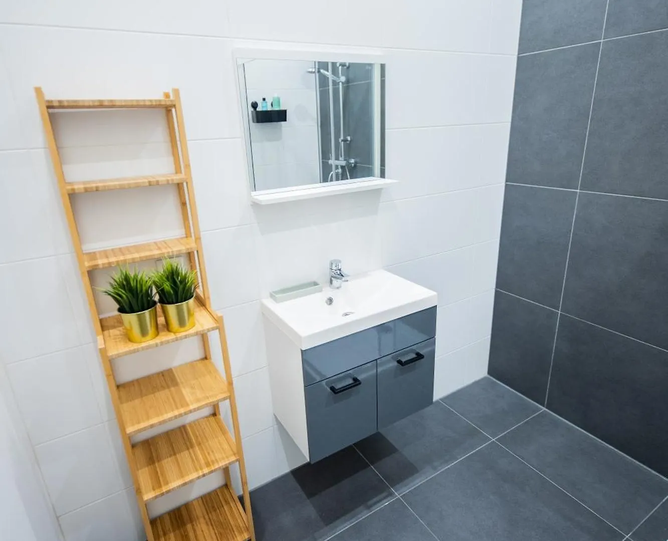 Lh - Lk Two-Bedroom Apartments Rotterdam